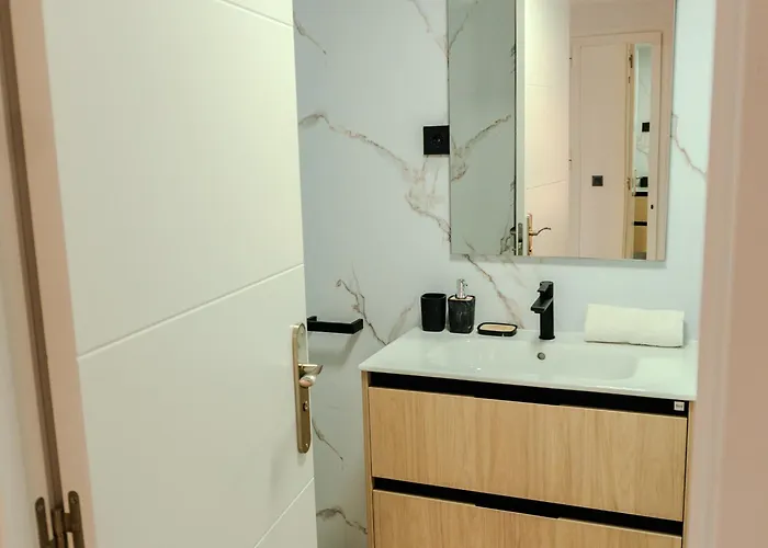 Skol 919a Sea Views 2 Bedrooms Duplex アパート
