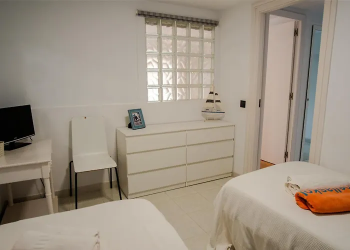 Skol 919a Sea Views 2 Bedrooms Duplex アパート *