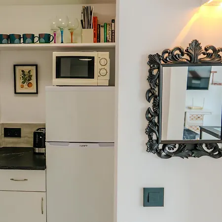 Skol 919a Sea Views 2 Bedrooms Duplex * 马尔韦利亚